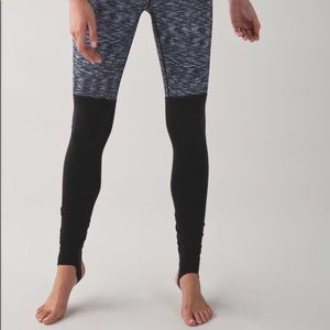 Lululemon stirrup wunder under